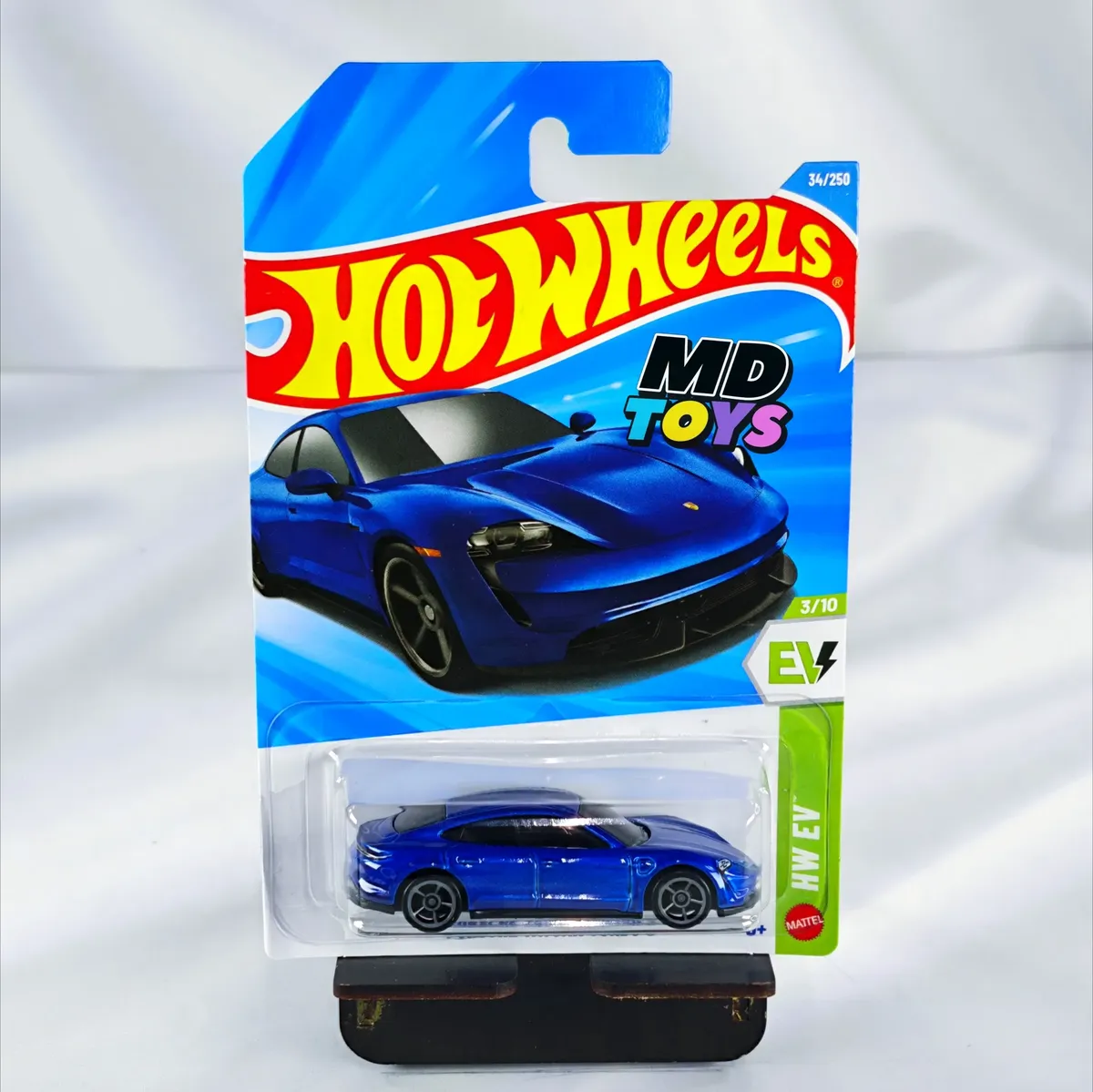 D_NQ_NP_2X_626679-MLC114455028201_072026-F.webp Hotwheels Auto - Porsche Taycan Turbo S EV 3/10 Mattel - Imagen 1