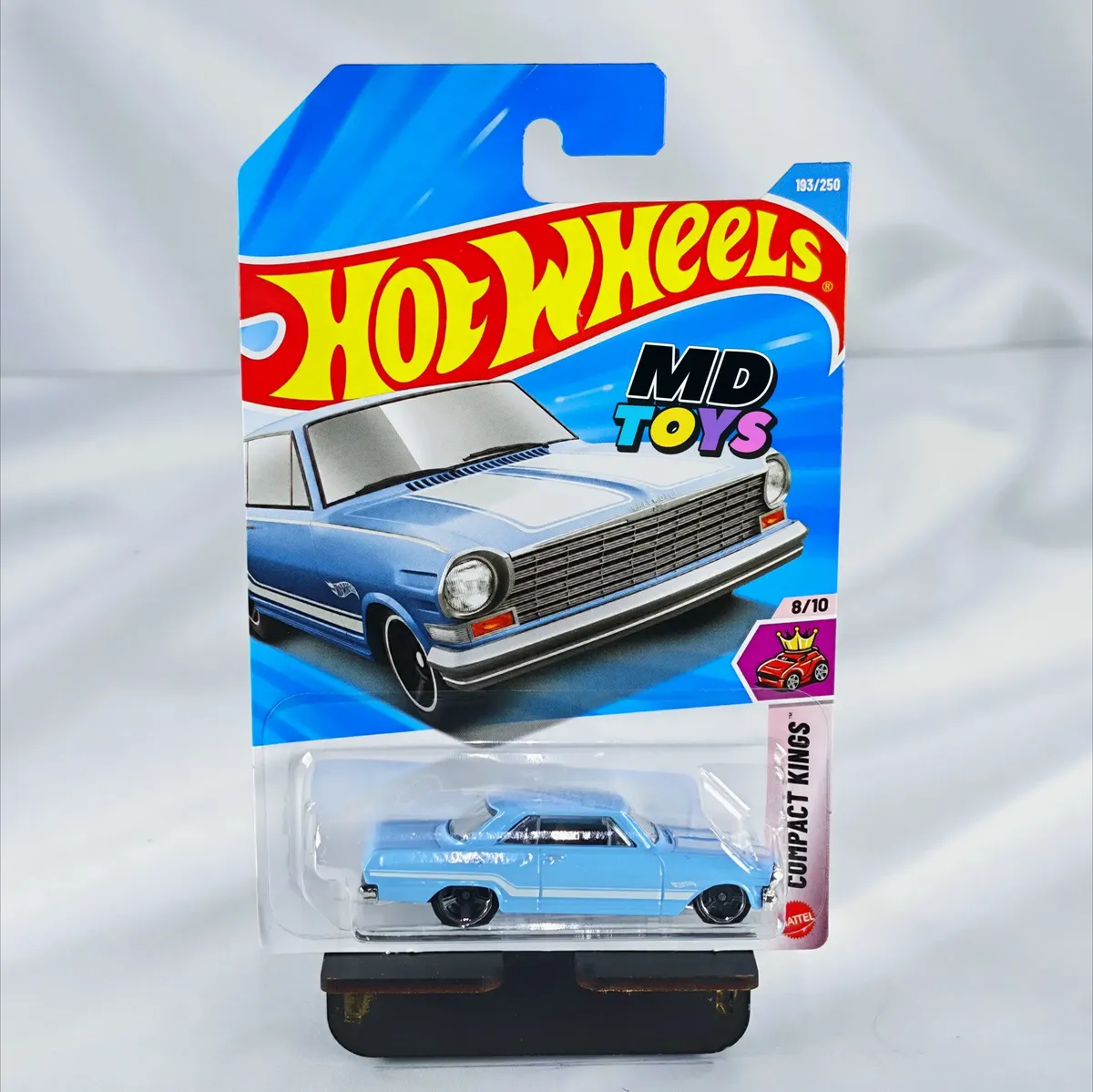 D_NQ_NP_2X_711719-MLC114455244031_072026-F.webp '63 Chevy II - Hotwheels Compact Kings 8/10 Mattel - Imagen 1
