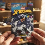Cool One Venom - Hotwheels Silver Series 1/5 Marvel Spiderman - Imagen 5