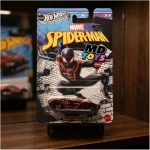 Rogue Hog Miles Morales - Hotwheels Silver Series 3/5 Marvel Spiderman - Imagen 2