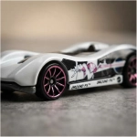 Ground FX Ghost Spider - Hotwheels Silver Series 2/5 Marvel Spiderman - Imagen 2