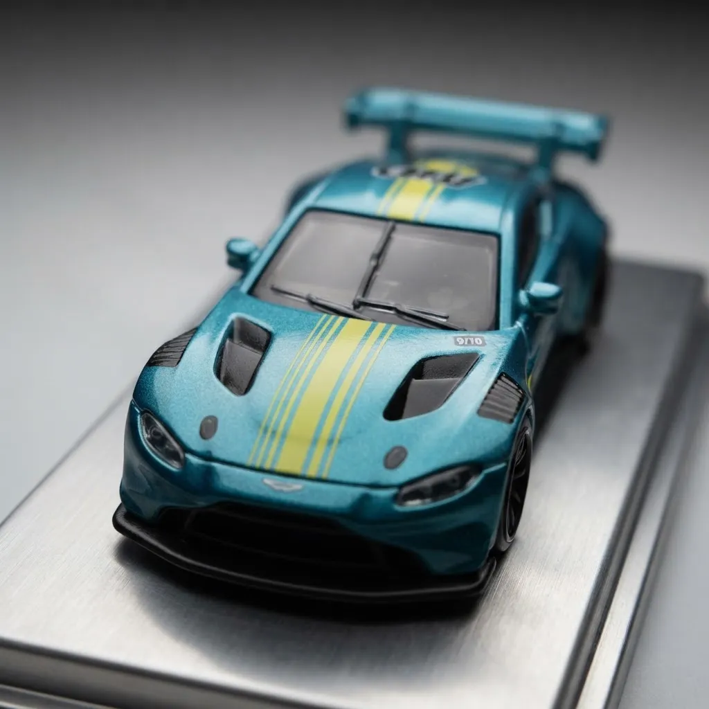 Aston Martin Vantage GT3 2024 - Hotwheels Exoticars 9/10 Mattel - Imagen 4
